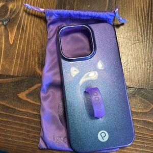 Loopy phone case